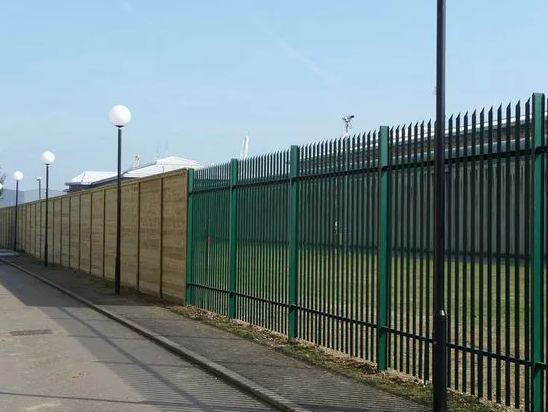 Five Step Guide to Choosing Palisade Fence